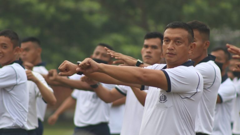 Danmenbanpur 1 Mar Laksanakan Olah Raga Bersama Danpasmar 1