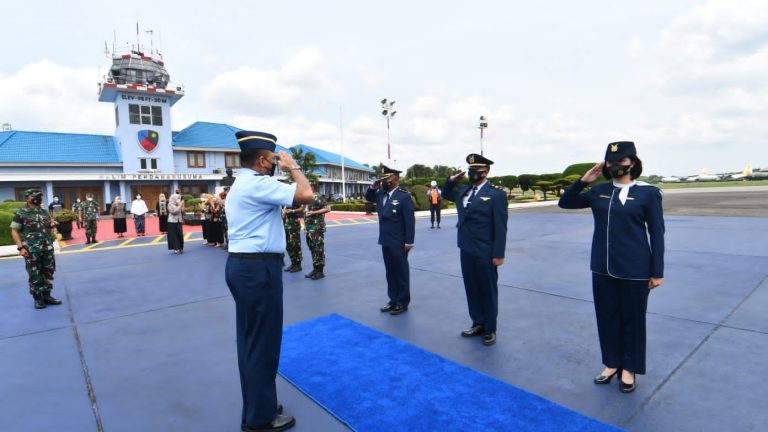 Pererat Persahabatan dan Kerjasama Angkatan Udara, Kasau Melaksanakan Introductory Visit Kepada Chief of the Republic of Singapore Air Force
