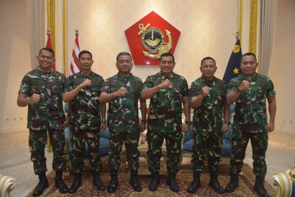 Jaga Tradisi Korps, Dankormar Terima Laporan Kenaikan Pangkat Perwira Tinggi Korps Marinir