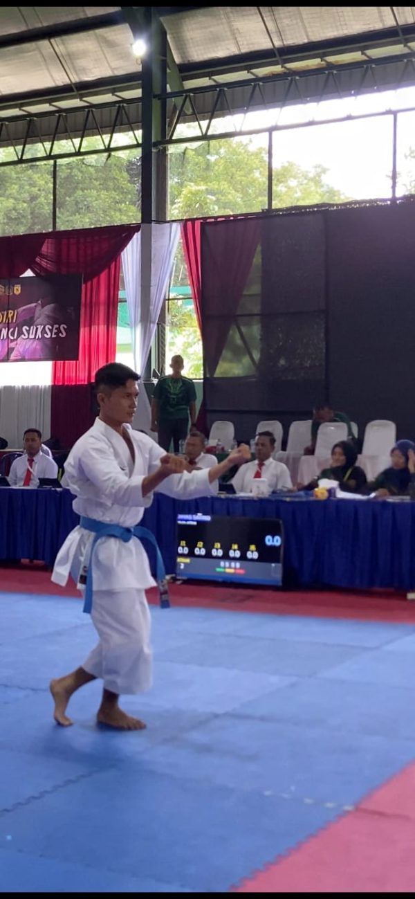Letda Josua Prajurit Kodam Kasuari Raih Juara III Kata Perorangan TNI-Polri Putra