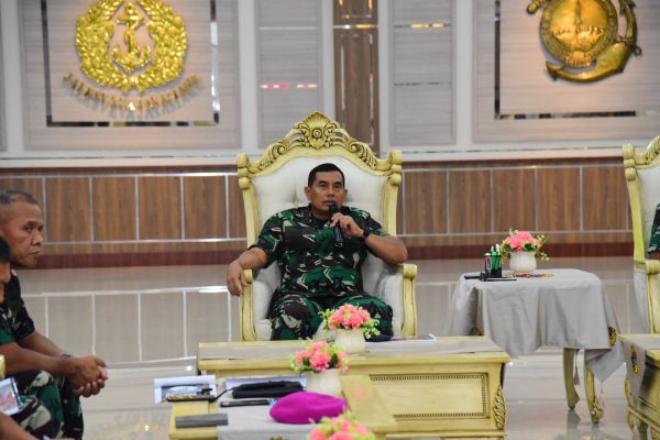 Dankormar Terima Laporan Paparan Kesiapan Satgas Pamtas RI – PNG Mobile Tahun 2024