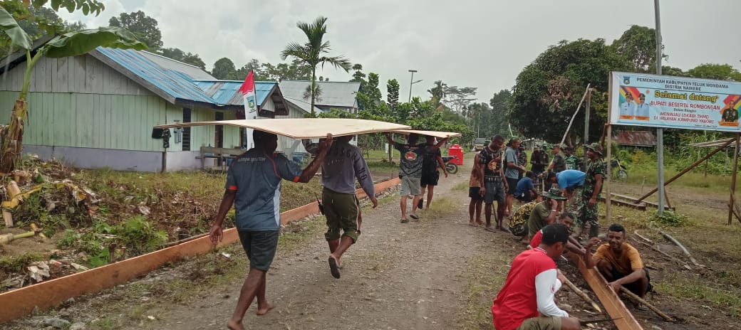 Rehab Balai Kampung Menjadi Salah Satu Sasaran TMMD Ke-120 Di Kab. Teluk Wondama