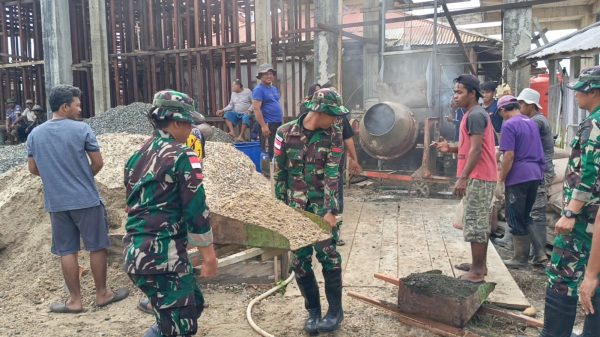 Satgas Yonif 642/Kps Bantu Pembangunan Masjid Al- Muhajirin Stengkool III