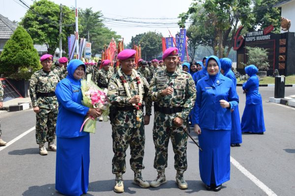 Upacara Tradisi Pisah Sambut Danbrigif 1 Marinir.