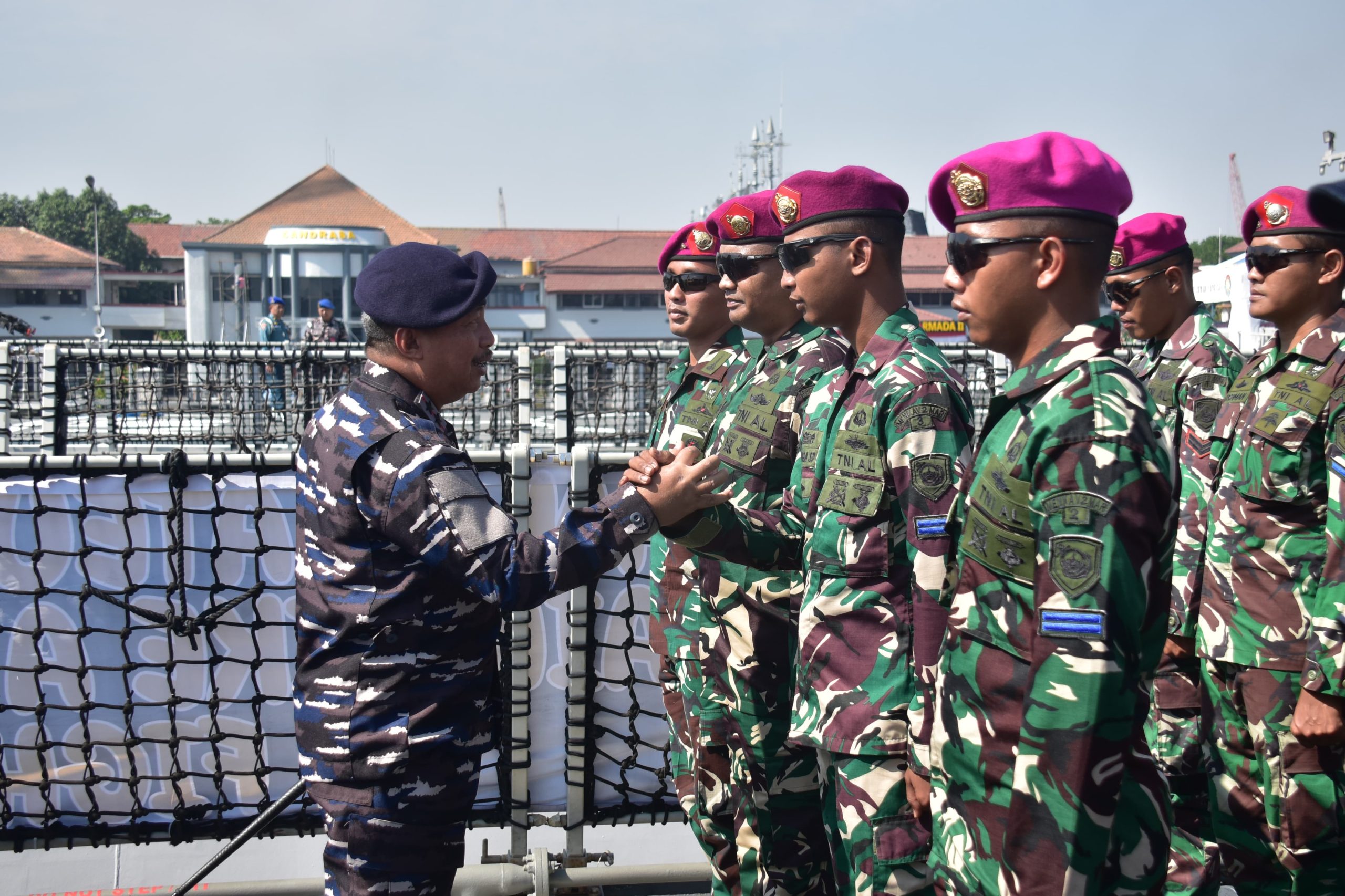 Prajurit Korps Marinir TNI AL Yang Terilbat Satgas Rimpac 2024 Ikuti Penyambutan Dan Penerimaan Oleh Pangkoarmada II