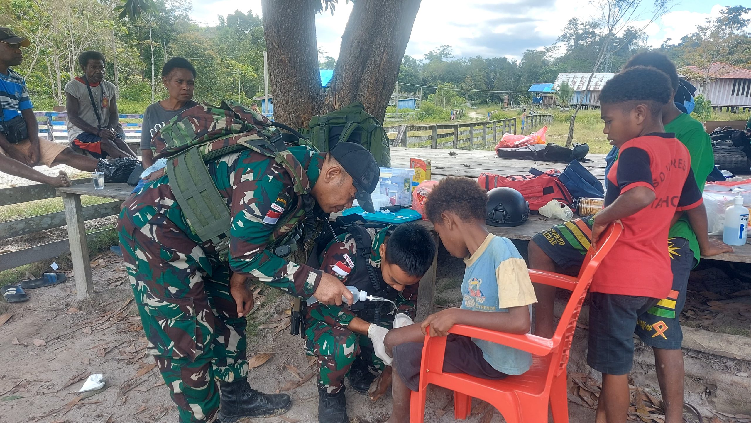 Satgas Yonif 642/Kps Gelar Pelayanan Kesehatan Dan Posyandu Kepada Masyarakat