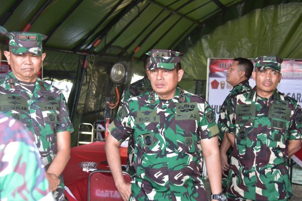 Dankormar Tinjau Kesiapan Latihan Devile Pasukan Gabungan HUT Ke-79 TNI Di Monas