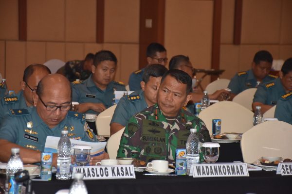 Wadan Kormar Hadiri Presentasi Kapal Tanpa Awak Unmanned Boat