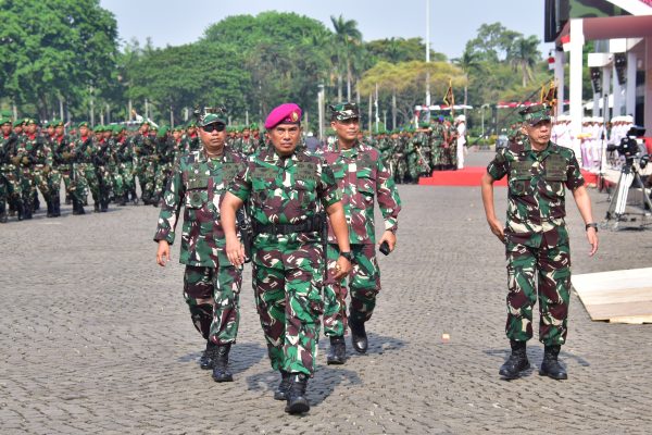 Dankormar Hadiri Penyerahan Alpalhankam Dan Peresmian Yonif Penyangga Daerah Rawan