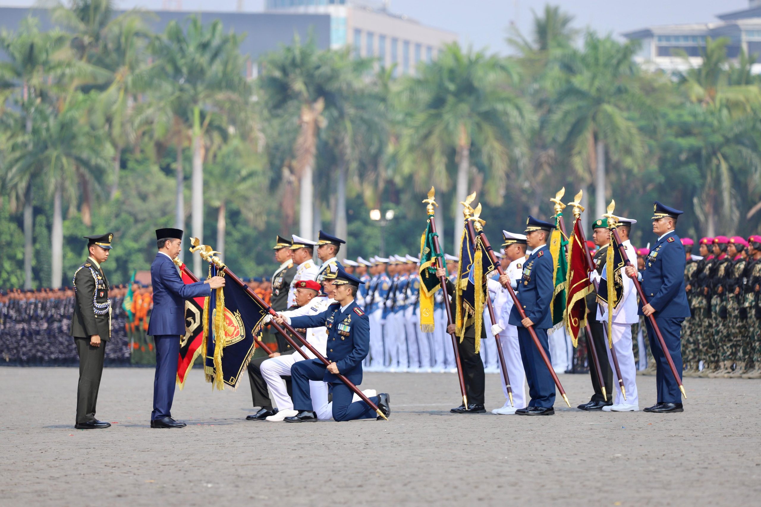 Perwira Tinggi dan Satuan TNI AU Terima Penganugerahan Tanda Kehormatan Bintang Yudha Dharma dan Samkarya Nugraha dari Presiden RI