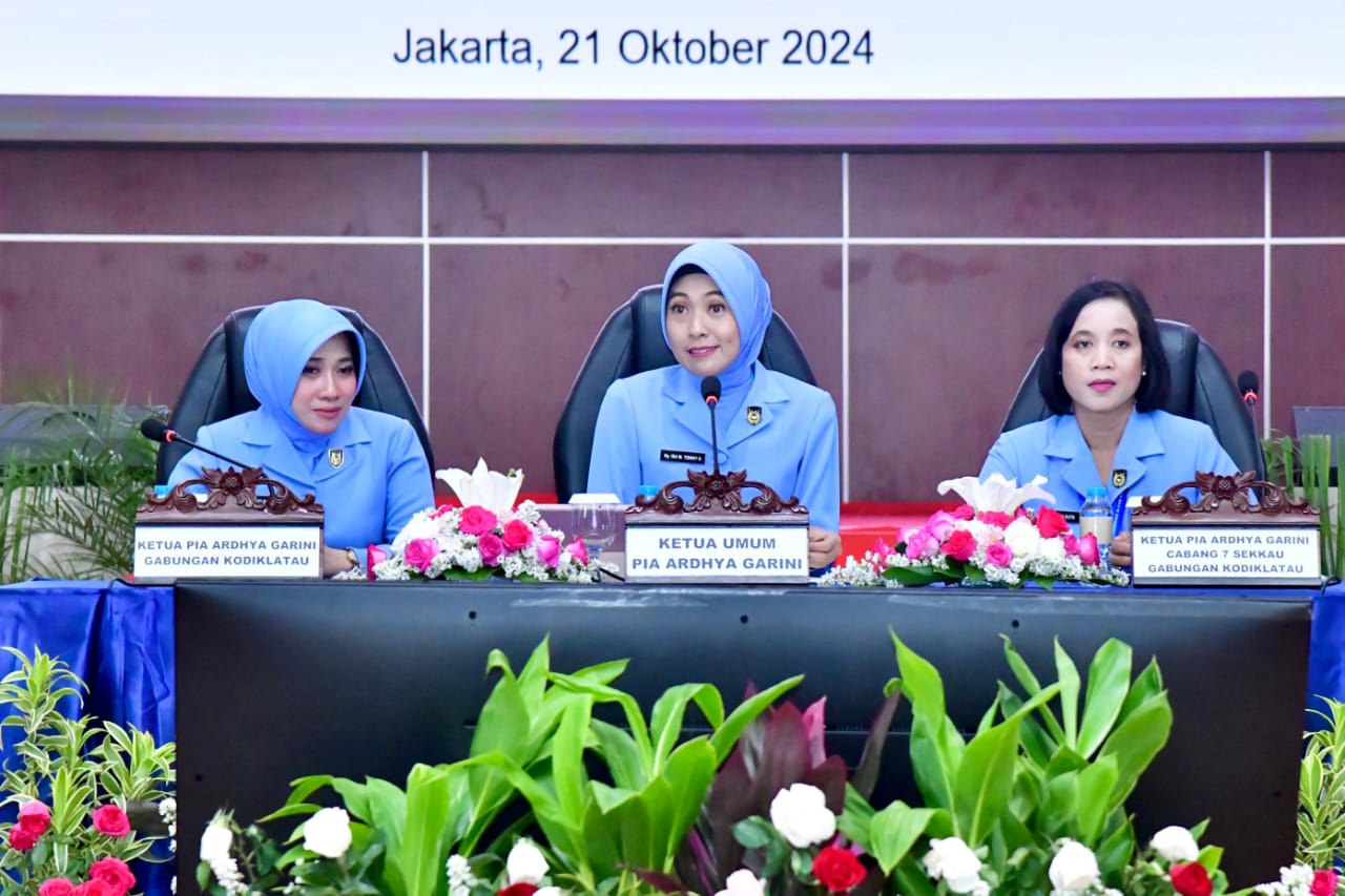 Ketua Umum PIA Ardhya Garini Berikan Pembekalan kepada Peserta Penatris Pasis Sekkau A-115