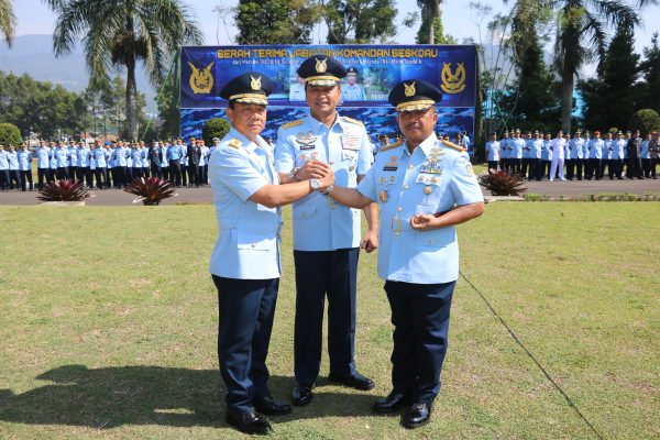 Kasau Pimpin Upacara Serah Terima Jabatan Danseskoau, Tegaskan Pentingnya Transformasi SDM TNI AU