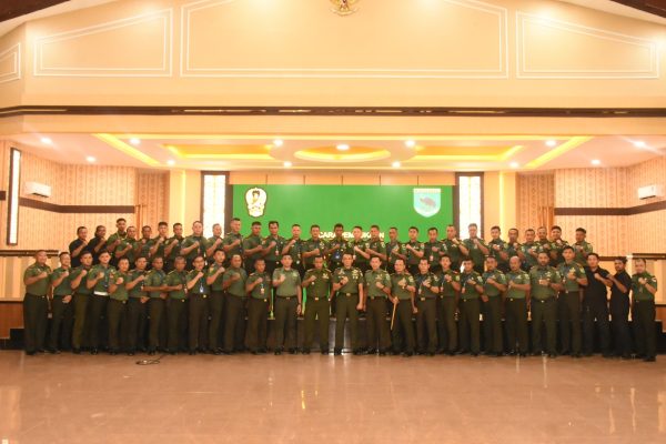 Perwira TNI AD di Kodam XVIII/Kasuari Menerima Pembekalan Intelijen Dasar Tersebar TA 2024