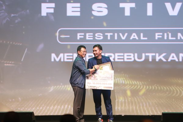Wakasau Hadiri Malam Penganugerahan Festival Film Pendek TNI 2024