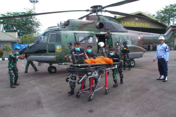 Tingkatkan Sinergi Bilateral, TNI AU dan TUDB Gelar Latihan SAR Bersama