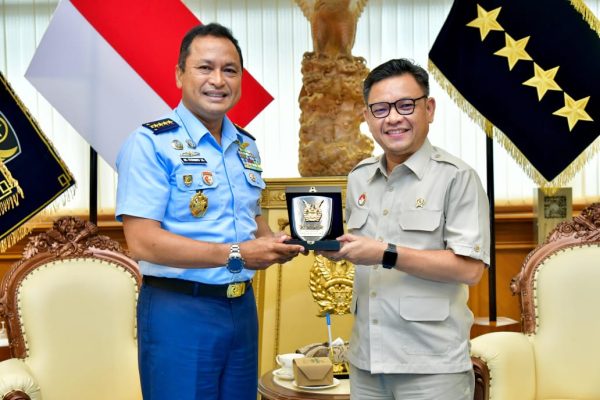 Kasau dan Gubernur Lemhannas RI Perkuat Kolaborasi untuk Ketahanan Nasional