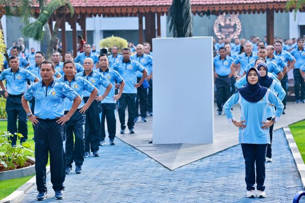 Kasau Pererat Kebersamaan Lewat Olahraga Bersama Personel Mabesau