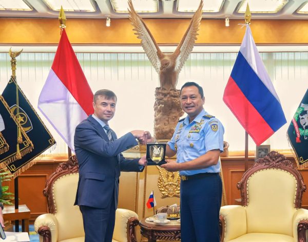 Kasau Terima Kunjungan Kehormatan Dubes Rusia, Bahas Penguatan Kerja Sama Pertahanan