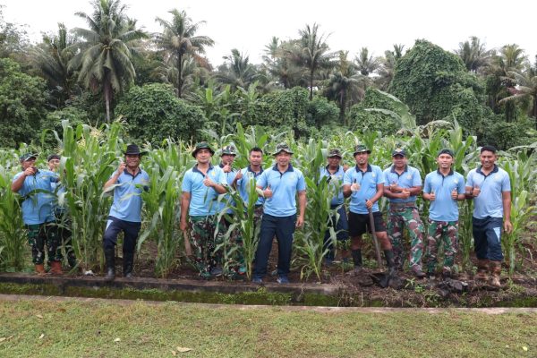 Dukung Program Pemerintah, Lanud Sam Ratulangi Optimalkan Lahan Tidur untuk Ketahanan Pangan