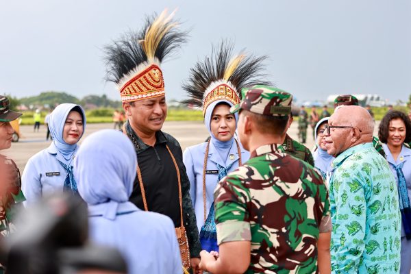 Lanjutkan Kunker di Papua, Kasau Tinjau Kesiapan Operasional Lanud J.A. Dimara