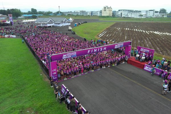 Ribuan Peserta dan Penyandang Disabilitas Meriahkan Adhyaksa Charity Run 2025 di Lanud Soewondo