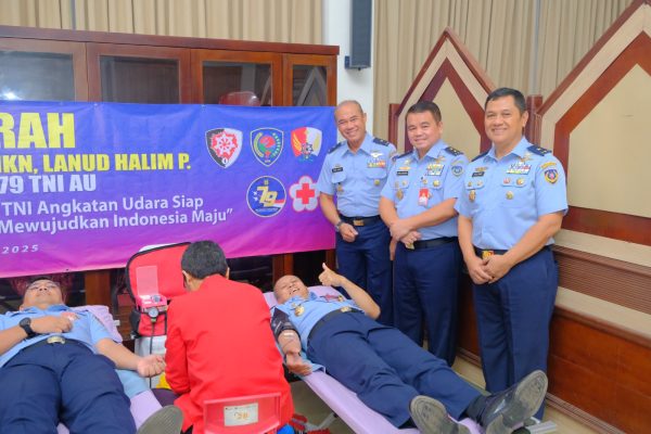 Peringati HUT Ke-79 TNI AU, Koopsudnas dan Satuan Jajaran Gelar Donor