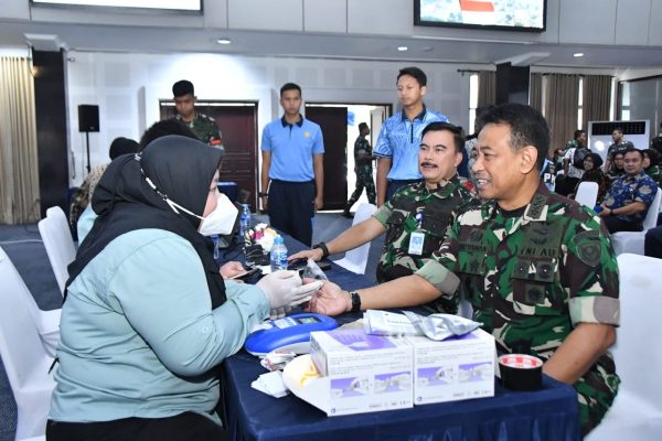 TNI AU Gelar Donor Darah di Mabesau, Wakasau: Keunggulan Kita Tidak Hanya di Udara, tetapi Juga dalam Kepedulian