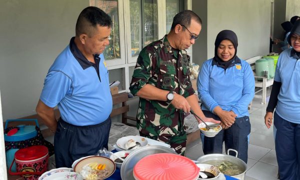 Komandan Lanud Adi Soemarmo Tinjau Ketahanan Pangan dan Perkuat Kebersamaan Jelang Ramadhan