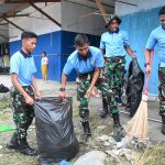 TNI AU Peduli Lingkungan, Lanud Silas Papare Gelar Kerja Bakti di Pasar Baru Sentani