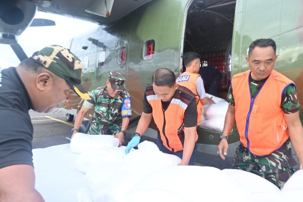 TNI AU AMPUH Kawal Operasi Modifikasi Cuaca untuk Kelancaran Agenda Strategis