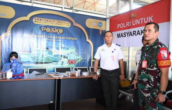 Profesional dan Siap Siaga, Lanud Anang Busra Kawal Arus Balik Lebaran di Bandara Juwata Tarakan sebagai Wujud Nyata Militansi Prajurit TNI AU AMPUH