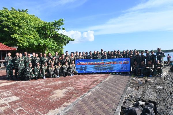 Komandan Lanud Iswahjudi Sambut Kedatangan Panglima TNI, Tinjau Kesiapan Operasi Skadron Udara Tempur