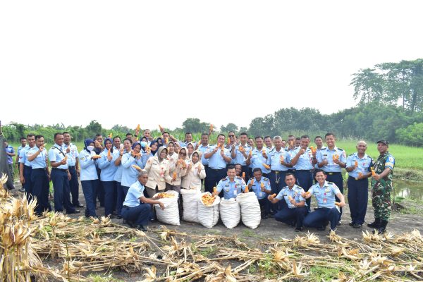 Kembangkan Pertanian Terpadu, Lanud Muljono Wujudkan TNI AU AMPUH Dukung Ketahanan Pangan Nasional