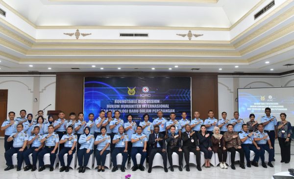 Diskumau dan ICRC Gelar Diskusi Bahas Aspek Hukum Penggunaan Siber dalam Operasi Udara