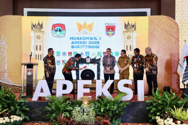 Muskomwil I Apeksi 2025, Wamendagri Bima Arya Tekankan Pentingnya Sinergi Pemda Dukung Program Pemerintah