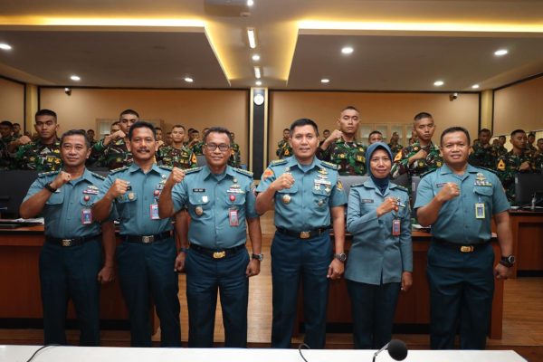 Perkuat Etika Tempur, Kadepiptek Kolonel Marinir Kakung Priyambodo Buka Workshop Hukum Humaniter dan HAM bagi Taruna AAL