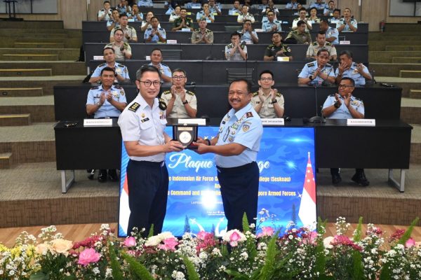 Delegasi GKSCSC SAF Singapura Kunjungi Seskoau, Perkuat Kerja Sama Pendidikan Militer yang AMPUH