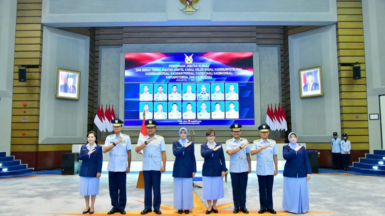 Kasau Pimpin Penyerahan Jabatan Irjenau dan Sertijab Sembilan Jabatan Strategis TNI AU