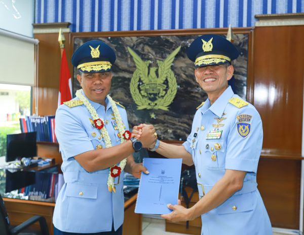 Marsma TNI I Nyoman Suadnyana Resmi Jabat Kadispenau, Siap Wujudkan TNI AU AMPUH di Bidang Penerangan