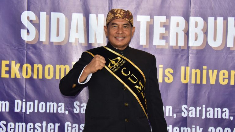 Sidang Terbuka Yudisium, Dankormar Lulus Cum Laude program Doktor Feb Trisakti