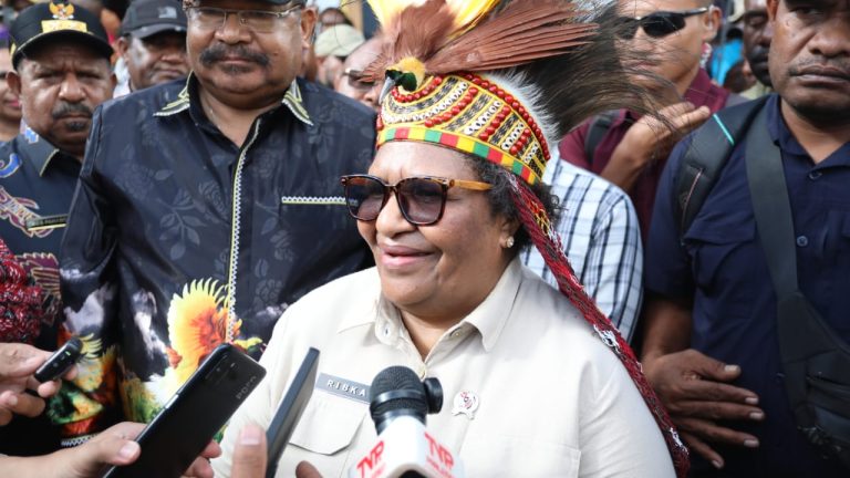 Tinjau Lokasi KIPP Papua Pegunungan, Wamendagri Ribka: Infrastruktur Pemerintahan Papua Pegunungan Harus Segera Dibangun