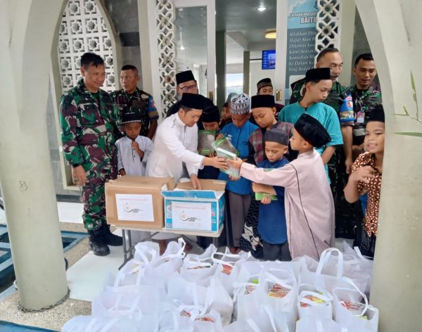 Wujudkan Kepedulian Humanis, Dispotdirga Lanud Husein Sastranegara Gelar Bakti Sosial di Ponpes Baitul Jannah
