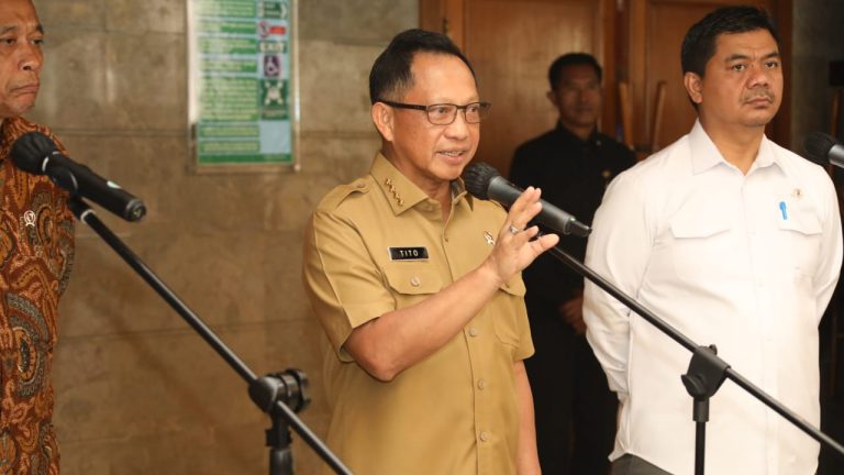 Mendagri Tito Tegaskan Kesiapannya Dukung Penyelenggaraan Sekolah Rakyat