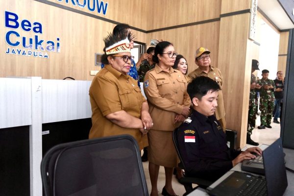 Wamendagri Ribka Haluk Tinjau PLBN Skouw, Pastikan Peningkatan Layanan dan Interaksi Ekonomi Lintas Batas