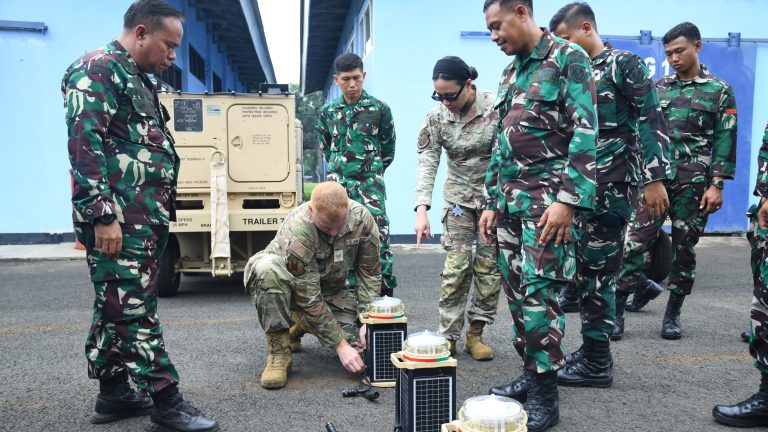 TNI AU dan US Air Force Gelar Pelatihan Emergency Airfield Lighting, Tingkatkan Kesiapsiagaan Operasi yang AMPUH