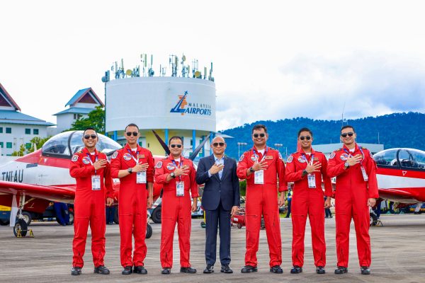 Konjen RI Kunjungi Tim JAT di LIMA 2025 Langkawi