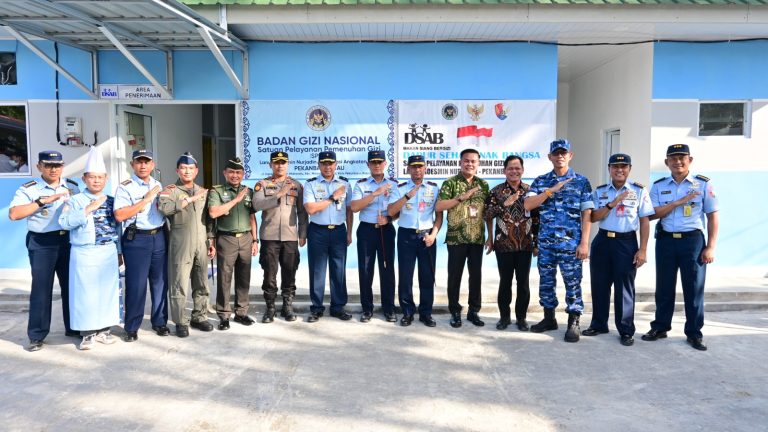 Pangkoopsud I Resmikan SPPG di Pekanbaru, Bukti Aksi TNI AU AMPUH
