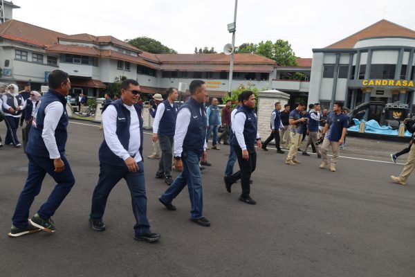 Dankormar Dampingi Kasal Dalam Bakti Sosial, “TNI AL Hadir Untuk Rakyat”