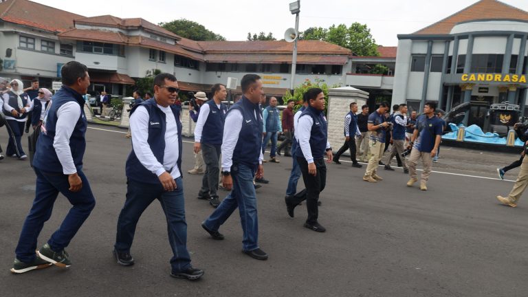 Dankormar Dampingi Kasal Dalam Bakti Sosial, “TNI AL Hadir Untuk Rakyat”
