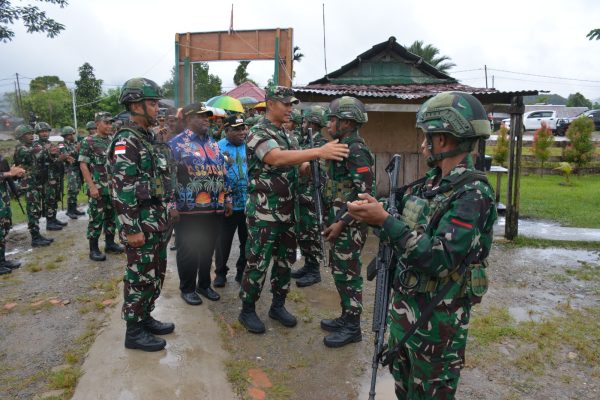 Pangdam Kasuari ke Tambrauw : Bawa Rencana Pembangunan Batalyon Teritorial Yang Langsung Menyentuh Masyarakat